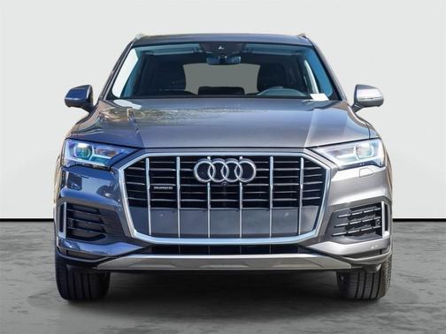2022 Audi Q7 45 Premium