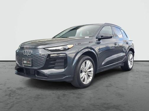 Manhattan Gray Metallic 2025 Audi Q6 e-tron Premium