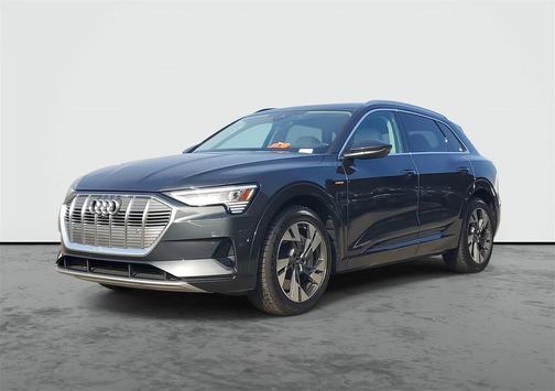 2023 Audi e-tron Premium Plus quattro