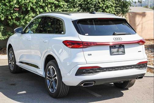 2025 Audi Q5 Premium Plus