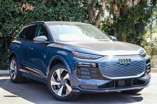 2025 Audi Q6 e-tron Premium Plus quattro