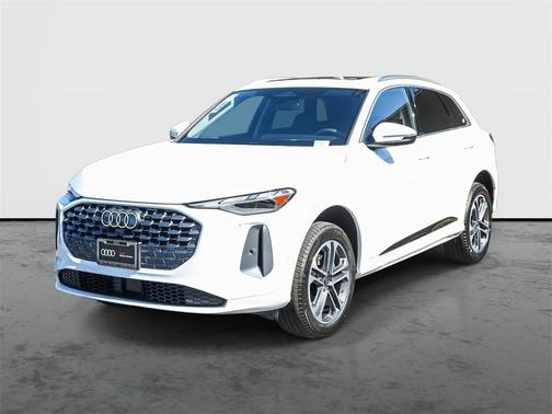 2025 Audi Q5 Premium TFSI quattro S tronic