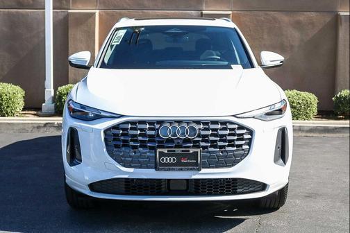 2025 Audi Q5 Premium TFSI quattro S tronic