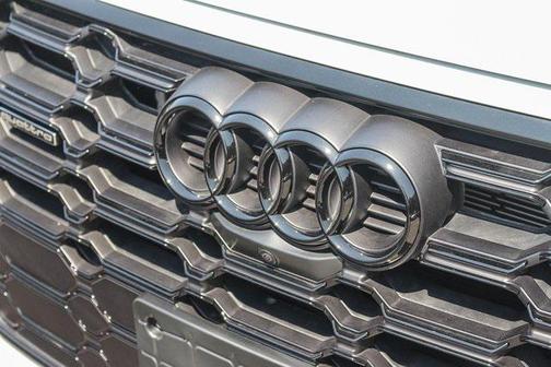 2025 Audi Q5 55 S line Premium Plus