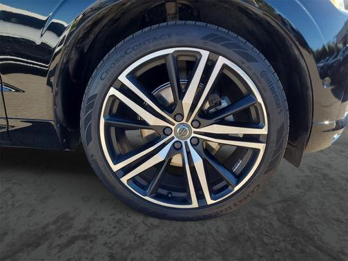 2019 Volvo XC60 T5 R-Design