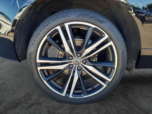 2019 Volvo XC60 T5 R-Design