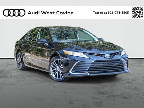 2024 Toyota Camry Hybrid XLE