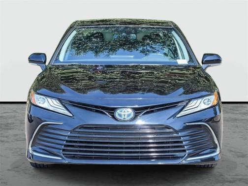 2024 Toyota Camry Hybrid XLE