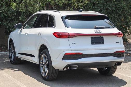 2025 Audi Q5 Premium