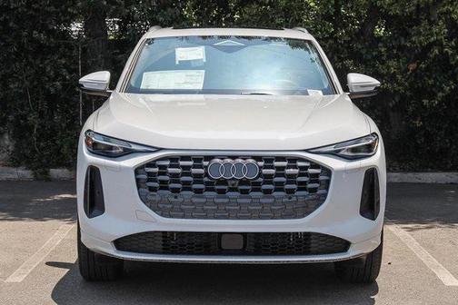 2025 Audi Q5 Premium