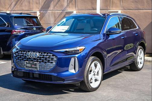 2025 Audi Q5 Premium Plus TFSI quattro S tronic