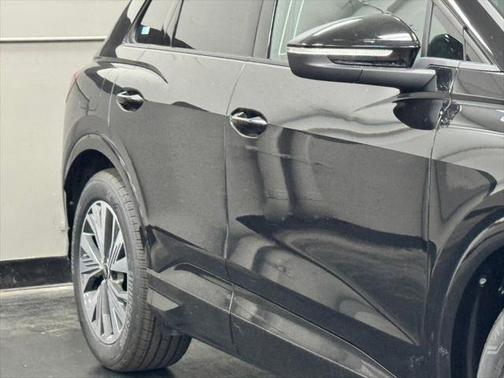 2025 Audi Q4 e-tron Premium 45 RWD