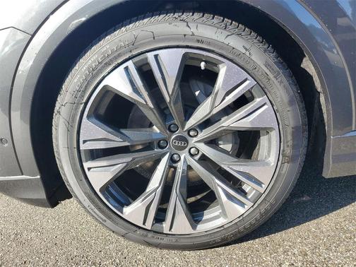 2026 Audi Q8 55 Premium Plus