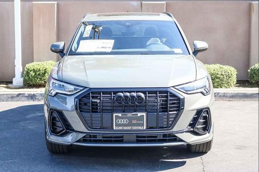 2025 Audi Q3 Premium 45 TFSI S line quattro Tiptronic