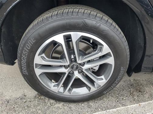 2025 Audi Q5 Premium Plus TFSI quattro S tronic