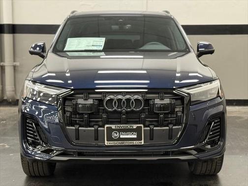 2025 Audi Q7 55 Premium Plus
