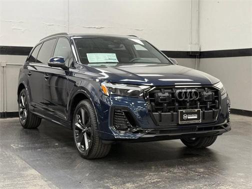 2025 Audi Q7 55 Premium Plus