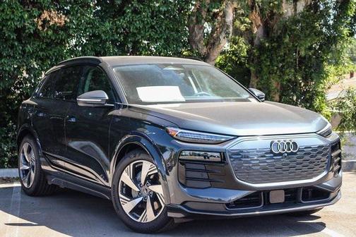 2025 Audi Q6 e-tron Prestige quattro