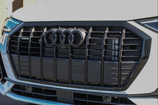 2025 Audi Q3 45 S line Premium Plus