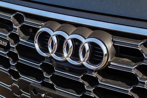 2025 Audi SQ5 3.0T Premium Plus