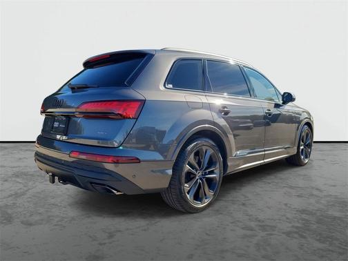2026 Audi Q7 55 Premium Plus