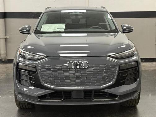 2025 Audi Q6 e-tron Premium Plus