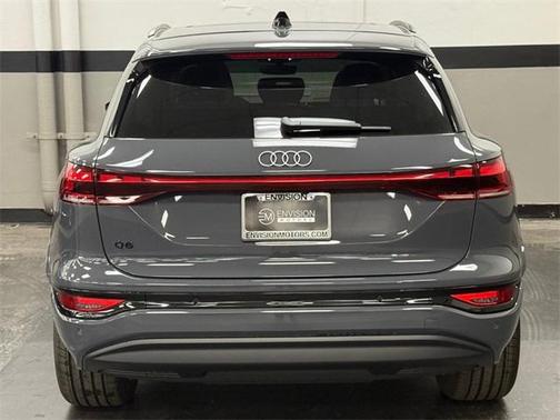 2025 Audi Q6 e-tron Premium Plus