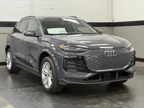 2025 Audi Q6 e-tron Premium Plus