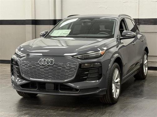 2025 Audi Q6 e-tron Premium Plus