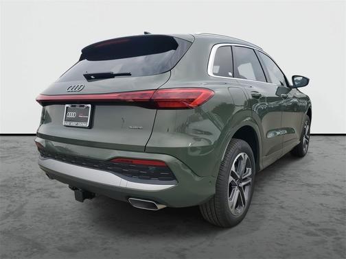 2025 Audi Q5 Premium Plus TFSI quattro S tronic