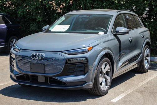 2025 Audi Q6 e-tron Prestige quattro