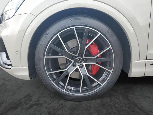 Vicuna Beige Metallic 2023 Audi SQ8 4.0T Prestige