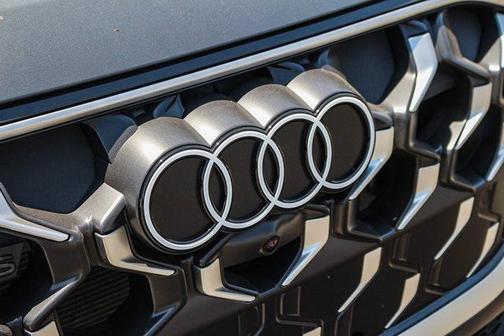 2025 Audi SQ5 3.0T Premium Plus