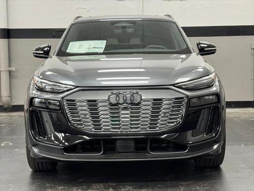 2025 Audi SQ6 e-tron Premium Plus quattro