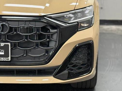 2025 Audi Q8 55 Prestige