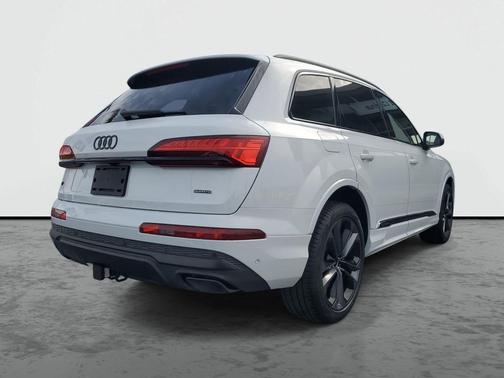 2026 Audi Q7 55 Premium Plus