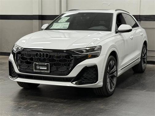 2025 Audi Q8 55 Premium Plus