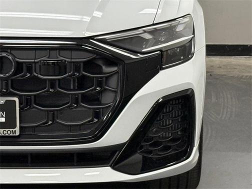 2025 Audi Q8 55 Premium Plus