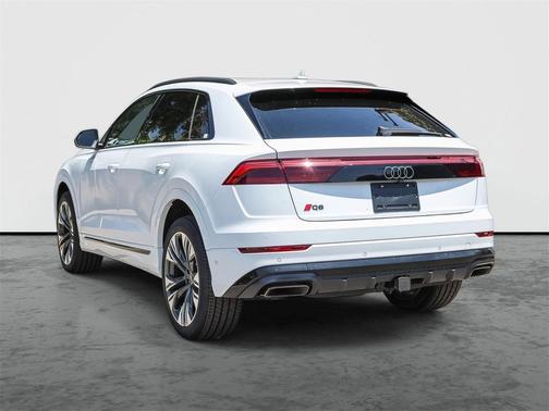 2025 Audi Q8 55 Premium Plus