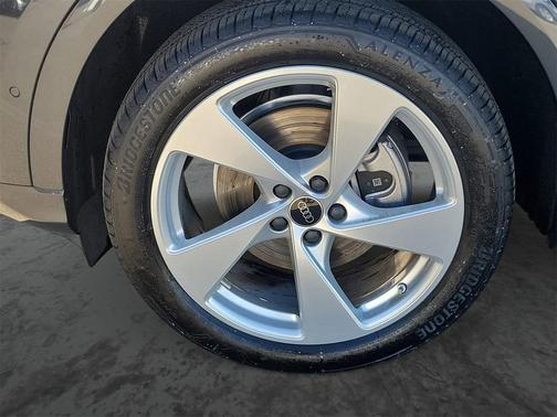 2025 Audi Q5 Premium Plus TFSI quattro S tronic