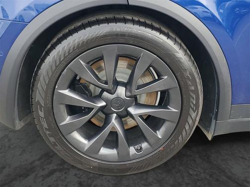 2023 Tesla Model X Standard Range