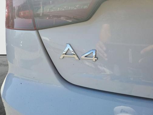 Glacier White Metallic 2022 Audi A4 45 S line Premium Plus