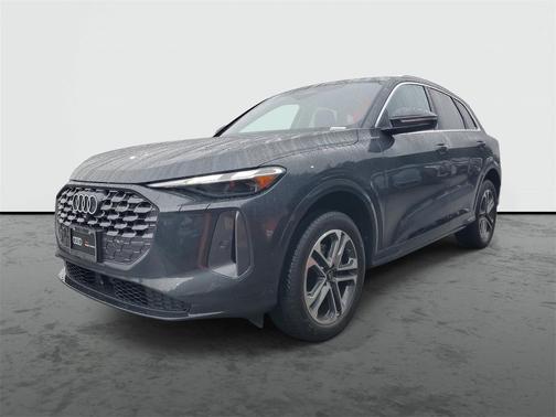 2025 Audi Q5 Premium TFSI quattro S tronic