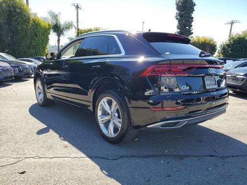 2023 Audi Q8 55 Premium Plus