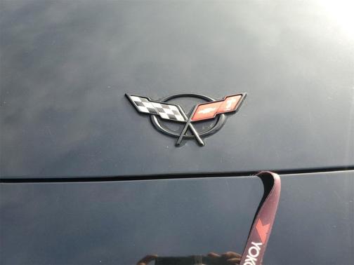 2004 Chevrolet Corvette Base