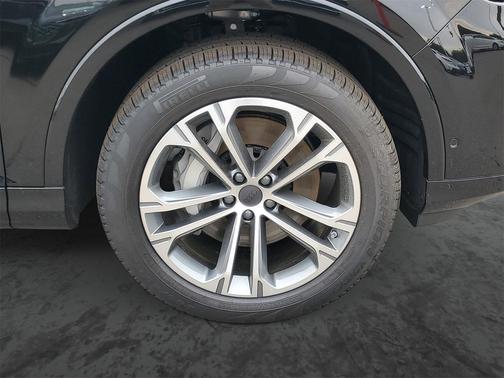 2026 Audi Q7 45 Premium Plus