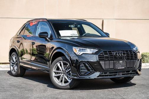 2025 Audi Q3 Premium 45 TFSI S line quattro Tiptronic