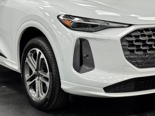 2025 Audi Q5 Premium