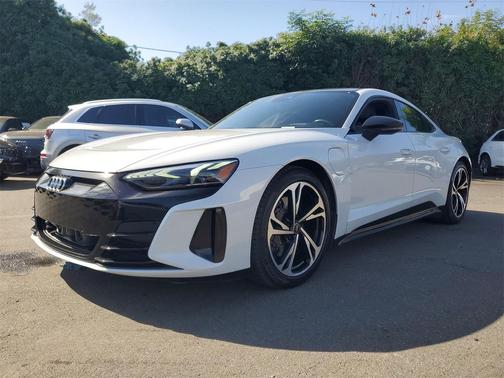 2022 Audi e-tron GT Premium Plus