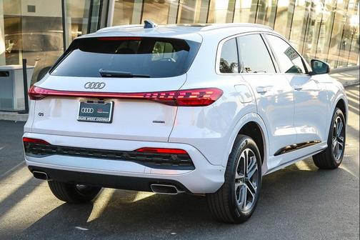 2025 Audi Q5 Premium TFSI quattro S tronic